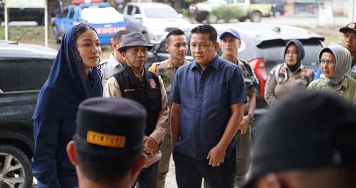 Ketua dprd 2