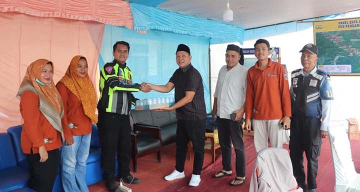 Ketua dprd kunjungi pos pam