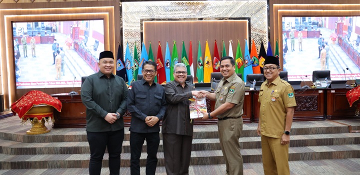 Tutup buka sidang