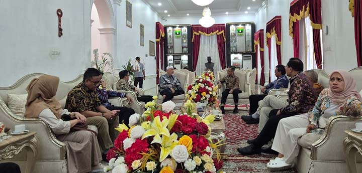 Pamit dari Semen Padang, Indrieffouny Indra Apresiasi Dukungan Gubernur Sumbar