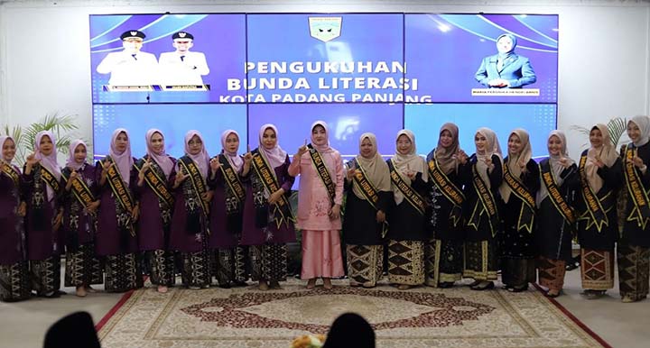 Bunda Literasi Kota Padang Panjang Dikukuhkan