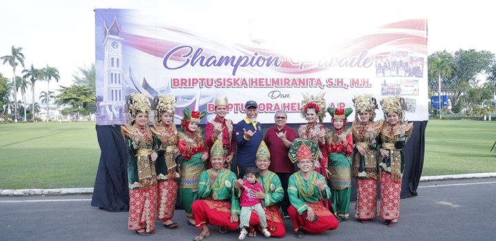 Polwan medali emas copy