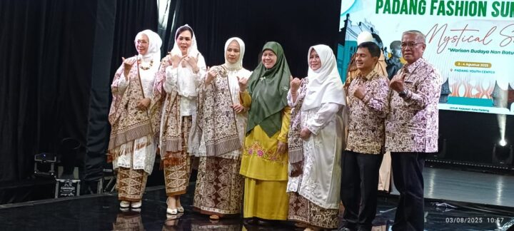 Padang Fashion Summit Ajang Kompetisi Anak Muda Untuk Kemajuan Dunia Desain