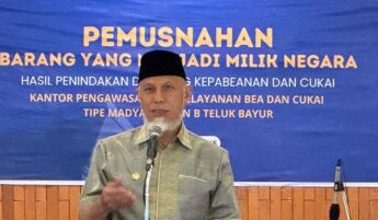 Gubernur Sumbar Mahyeldi Apresiasi Pemusnahan Barang Ilegal oleh Bea Cukai