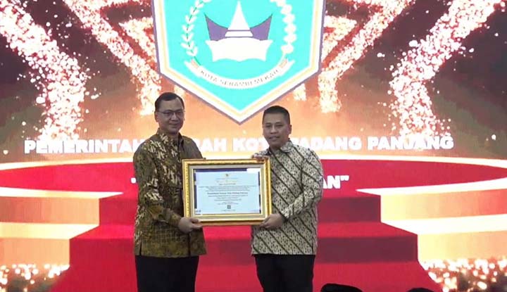 Peringkat 12