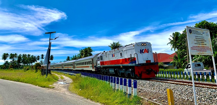 KA Pariaman Ekspres