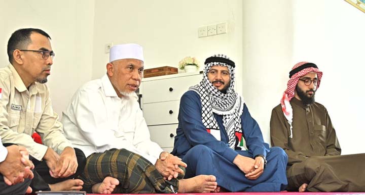 Bantu palestin