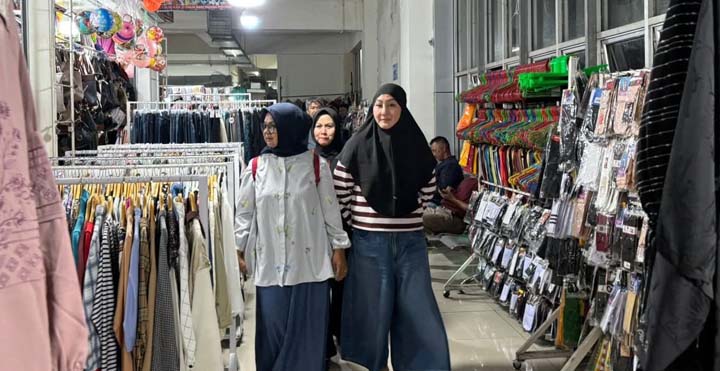 Tinjau pasar