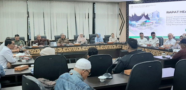 Adukan Klenteng ke DPRD Sumbar Copy