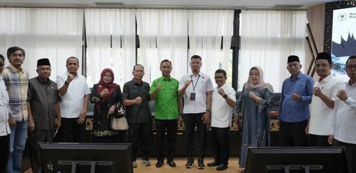 Pansus DPRD Tanahdatar ke DPRD Sumbar Copy