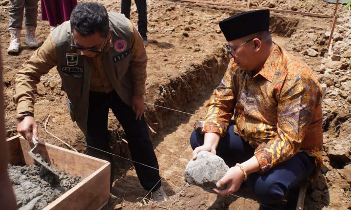 Letak batu